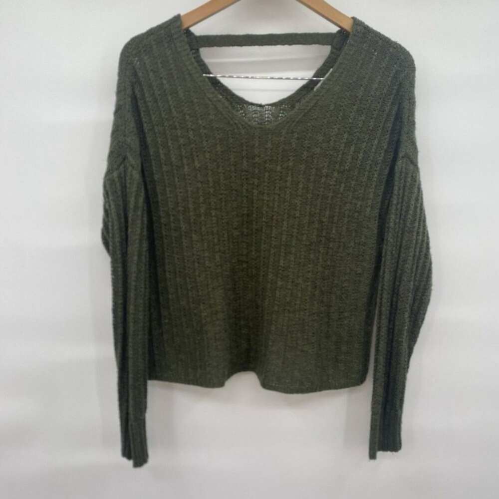 Army Green V-Neck Sweater Size Medium Lightweight